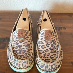 Ariat cruisers Leopard Print Women's Shoes